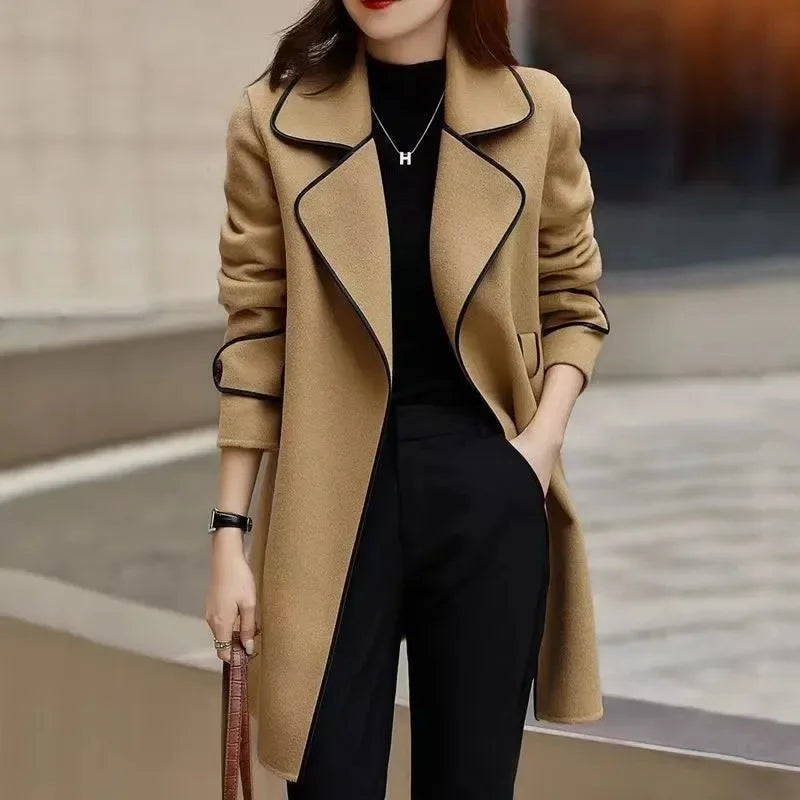 Women's Woollen Coat with Contrasting Piping